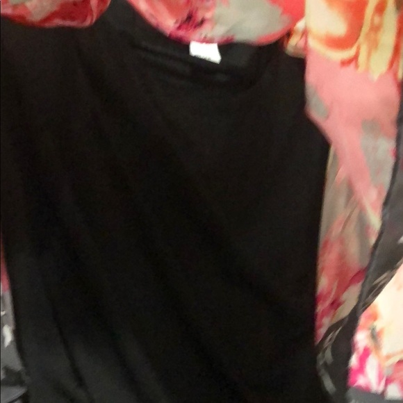 Handkerchief hem top - Picture 5 of 5